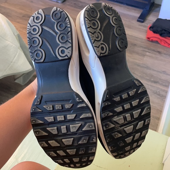 SNEAKERS - Picture 7 of 7